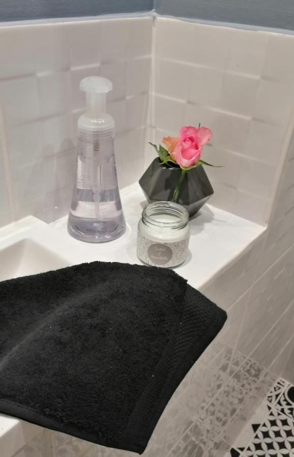 Bed and Breakfast Les Bichettes Mortagne-sur-Sevre Exterior foto