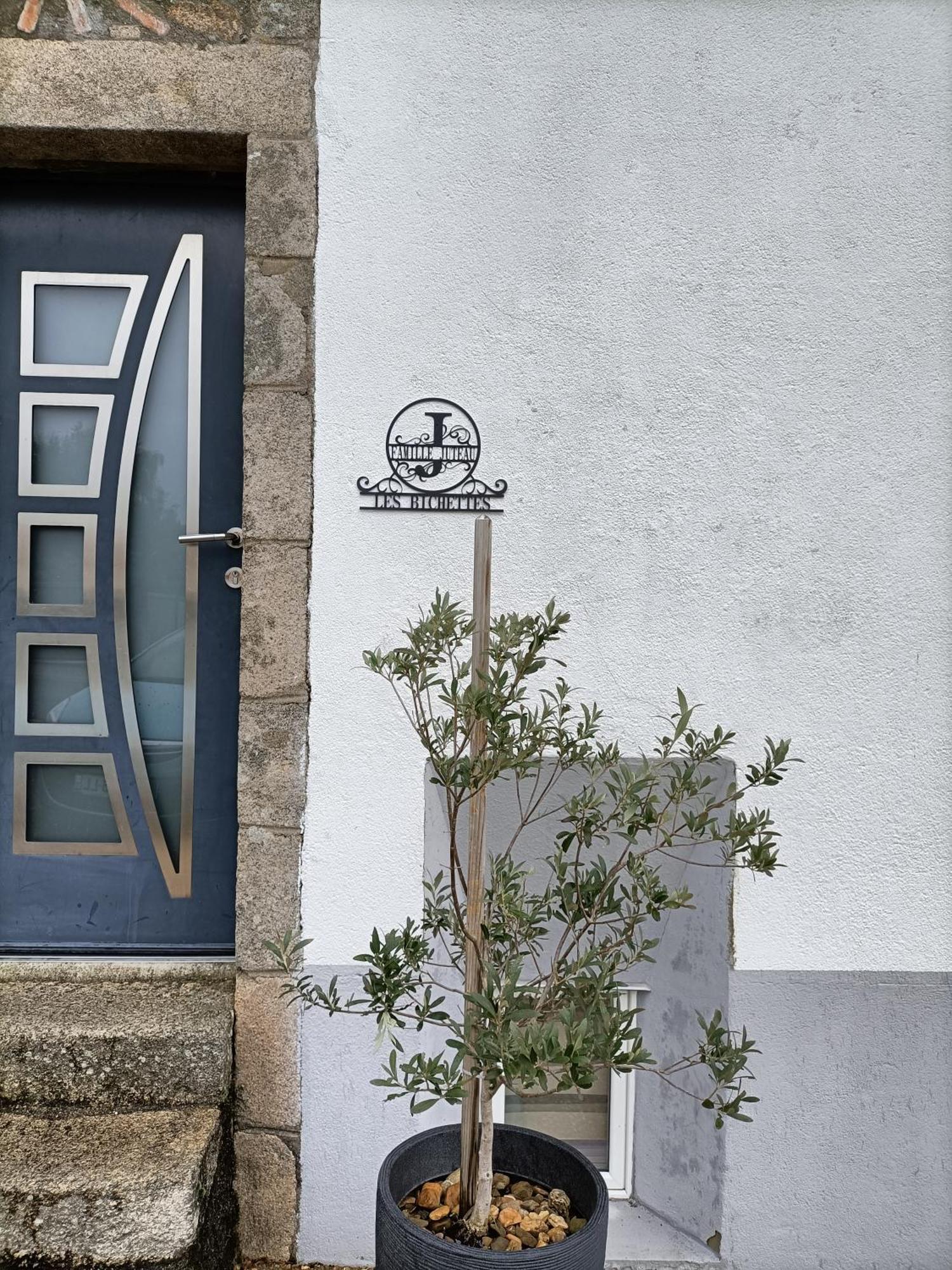 Bed and Breakfast Les Bichettes Mortagne-sur-Sevre Exterior foto